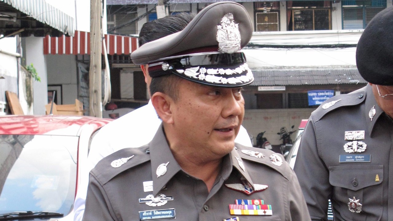แต่งตั้ง 'ศรีวราห์' ฟันม.112 แอบอ้างสถาบัน เซ็นย้าย 8 ตร.เข้ากรุ