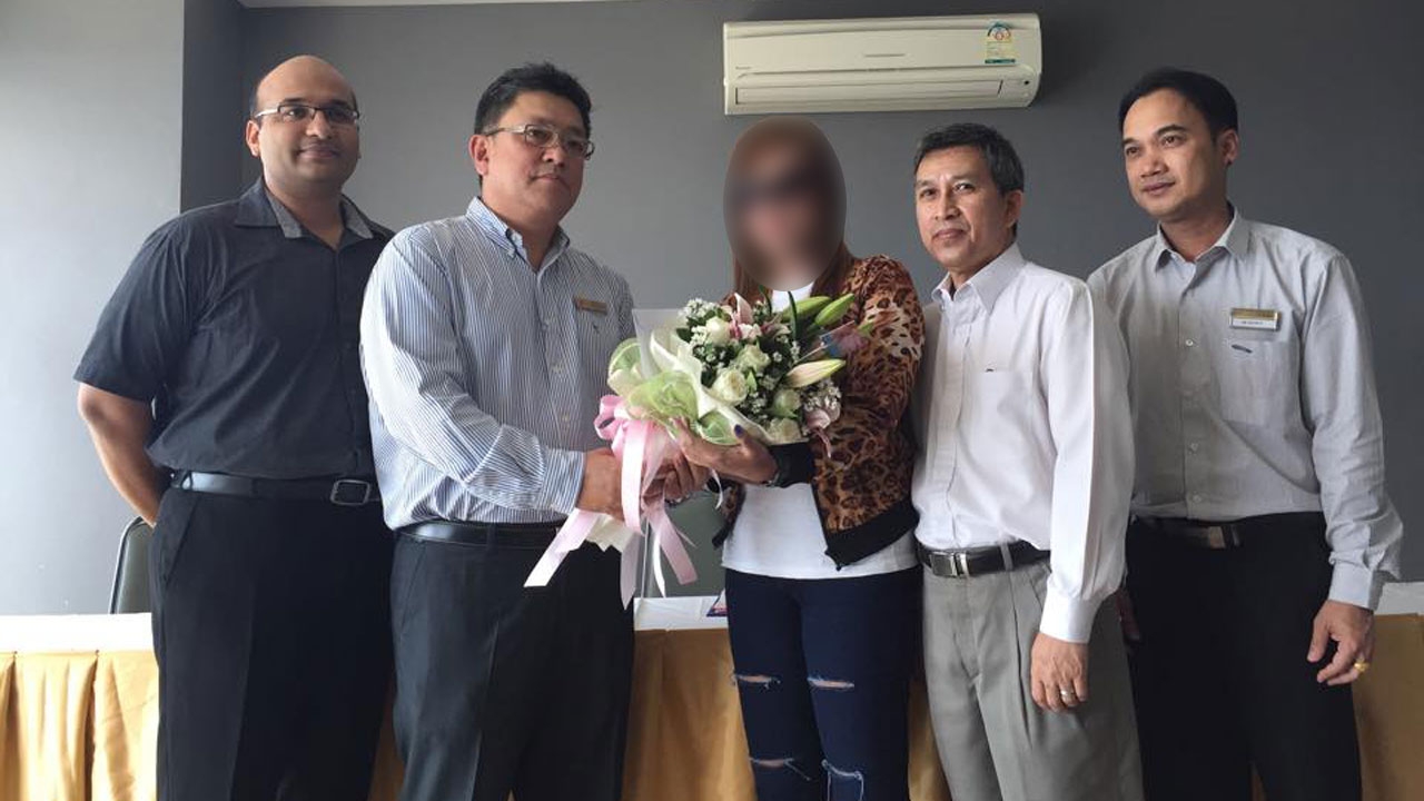 ผู้บริหารโรงแรมพัทยา แถลงขอโทษสาว ในคลิปถูก พนง.ทำร้าย