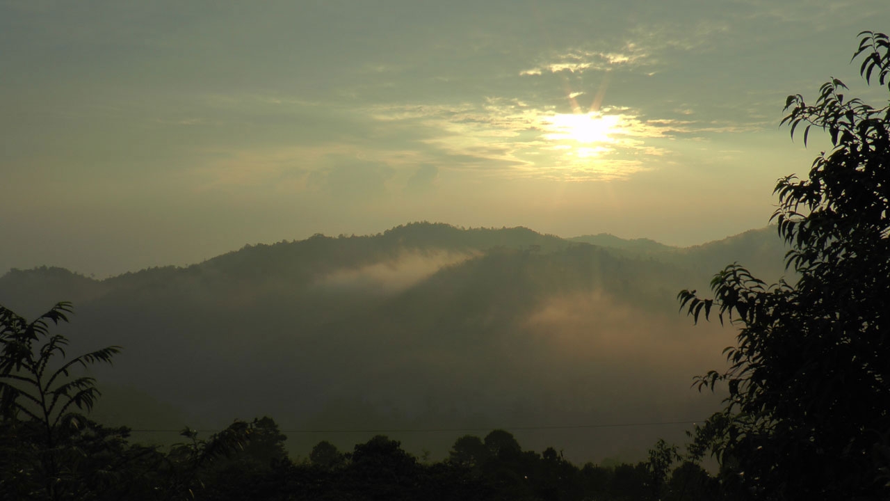 พรึบโต้ลมหนาวดอยมูเซอ 18 องศา ชมหมอกเช้า-ตะวันทอแสง