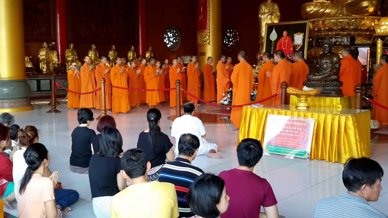ประชาชนแห่ไว้อาลัย-สวดสุขาวดีสูตร แด่ 'พระคณาจารย์ฯ' ที่วัดเล่งเน่ยยี่ 2