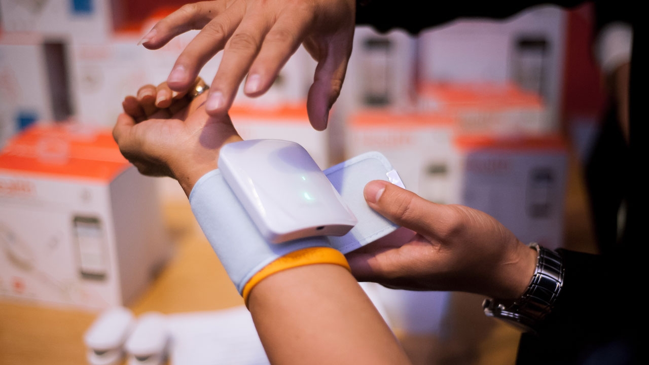 เอาใจคนรักสุขภาพ เปิดตัว 'iHealth' ผู้ช่วยคนใหม่ ดูแลใกล้ชิด