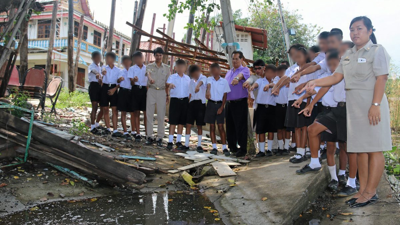 ตลิ่งวัดดังพังเพิ่ม-พระวอนผู้เกี่ยวข้องซ่อมด่วน