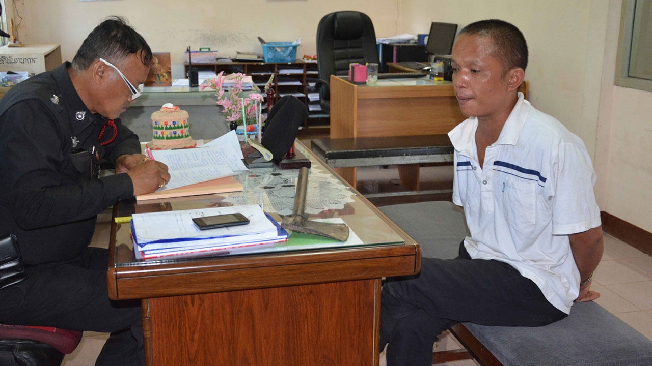 ยาอะไรเอ่ย!! พระชอบ ดื่มแล้วเมา ท้าชกกันลั่นวัด