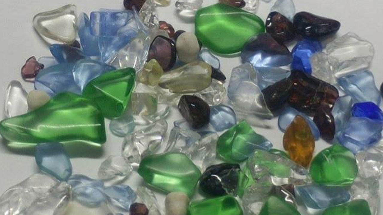 ผลตรวจน้ำมนต์ เป็นพระธาตุ ที่จริงเป็นกลุ่มแก้ว ซิลิกอนฯ