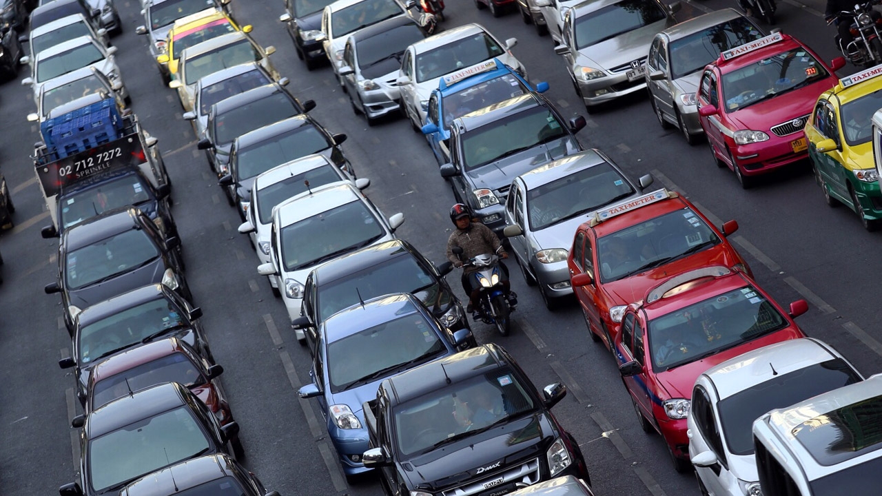 วาดฝันสังคมปลอดภัย! 'JS100' แอพเพื่อคนใช้รถใช้ถนน สะดวกเดินทาง