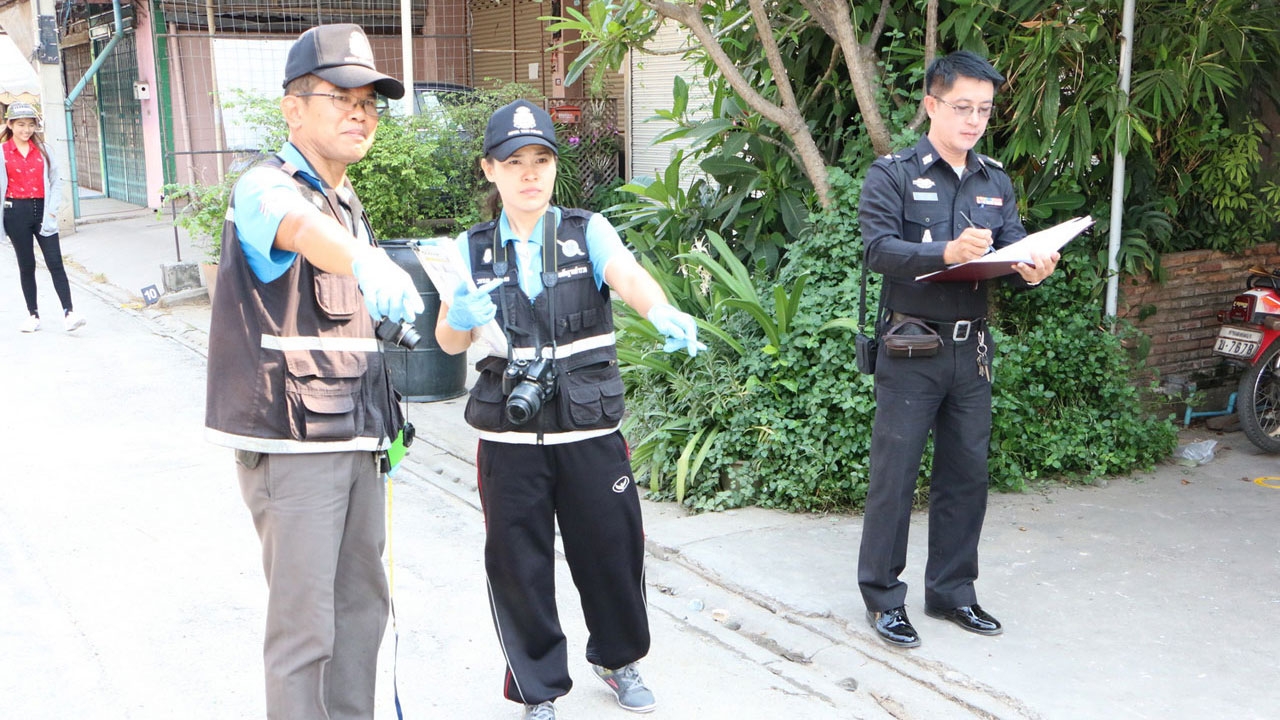 สาวกำแพงเพชร เผยนาทีระทึก โจ๋สาดกระสุนสงกรานต์เลือด-ตร.เร่งล่าตัว