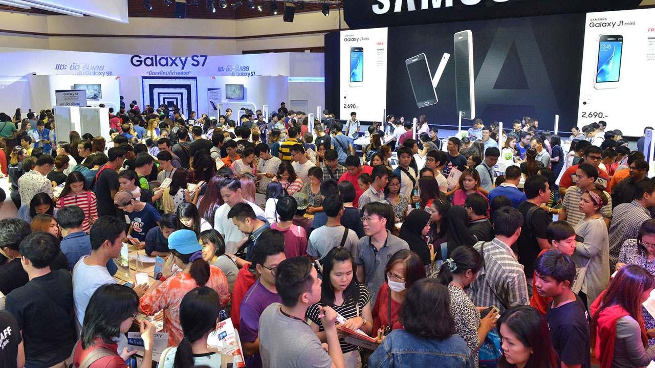 คนแห่ช็อปมือถือใหม่! ปิดฉากโมบายเอ็กซ์โป 2016 สมาร์ทโฟนไฮเอนด์ขายดี
