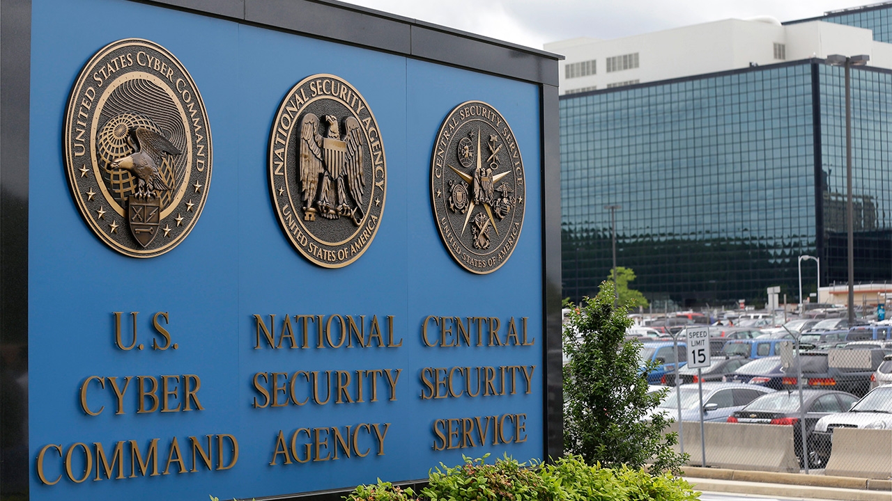 มะกันรวบมือดีฉกข้อมูลลับ NSA ชี้อยู่บริษัทเดียวกับ 'สโนว์เดน'