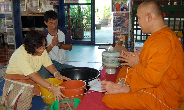 "แม่หมอมุก"พบ"พระอาจารย์แดง"พึ่งไสยศาสตร์ต่อดวงชะตาลูก