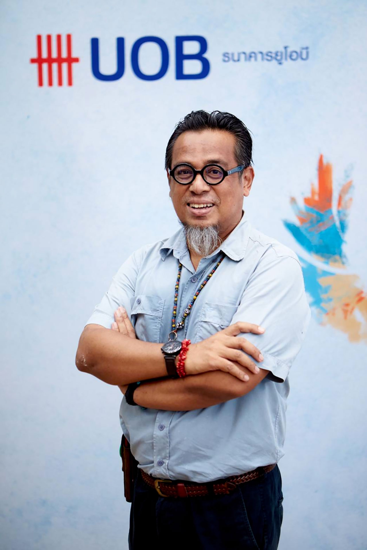 “คุณแกะ – ปกรณ์ กล่อมเกลี้ยง” ภัณฑารักษ์ชื่อดัง ผู้ถ่ายทอดผลงานของศิลปินชั้นครูสู่ศิลปินรุ่นใหม่