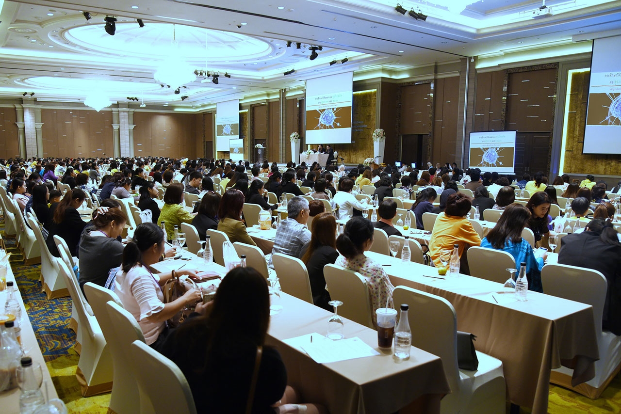 งานวิจัย “เปปไทด์ในไก่ช่วยเพิ่มประสิทธิภาพการทำงานของสมองในด้านความคิด ความเข้าใจ ศึกษาโดยใช้การวิจัยทางคลินิกแบบสุ่ม” ได้รับความสนใจนักกำหนดอาหารทั่วประเทศ ที่เข้าร่วมประชุมกว่า 800 คนเป็นอย่างมาก