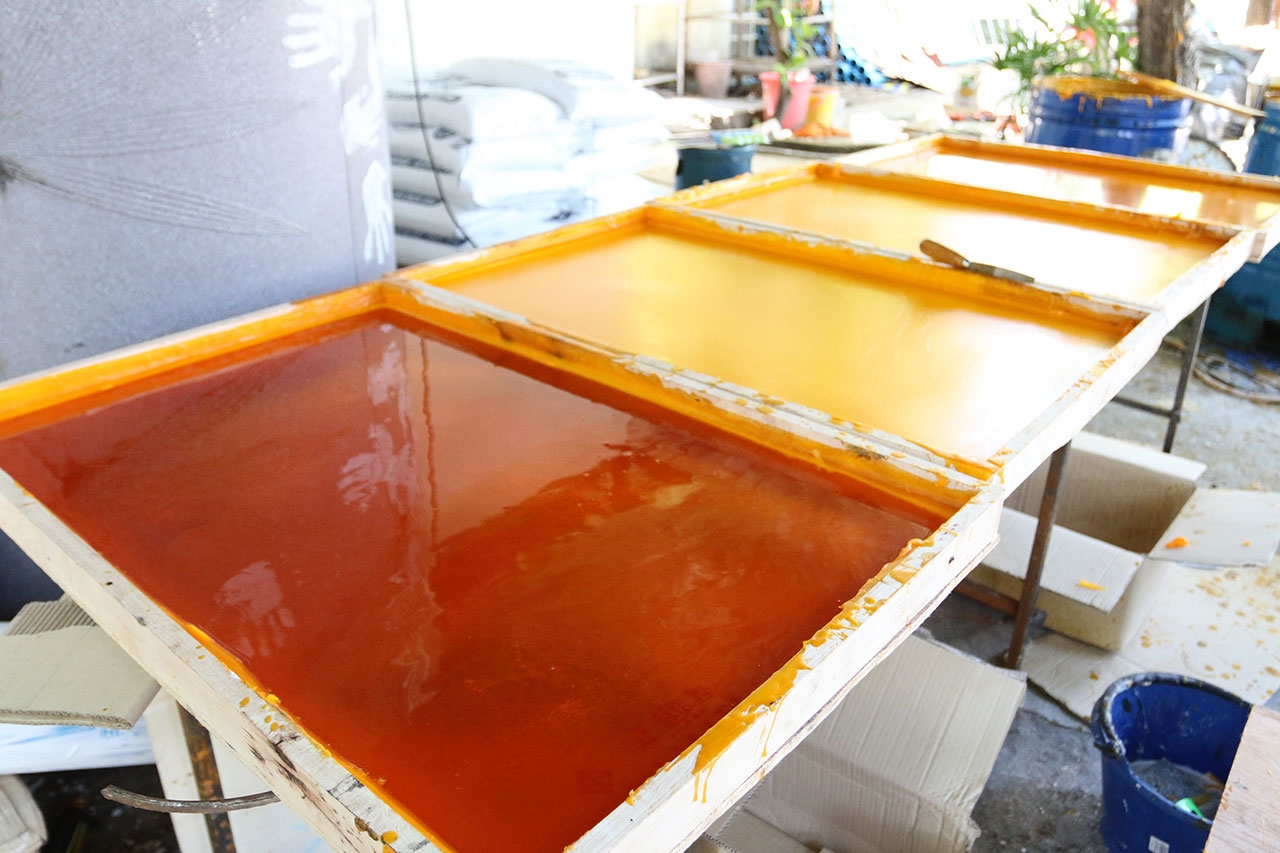 การเตรียมเทียนก่อนนำมาแกะสลัก