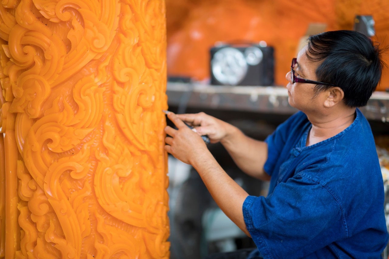 ขั้นตอนการทำต้นเทียนประเภทแกะสลัก