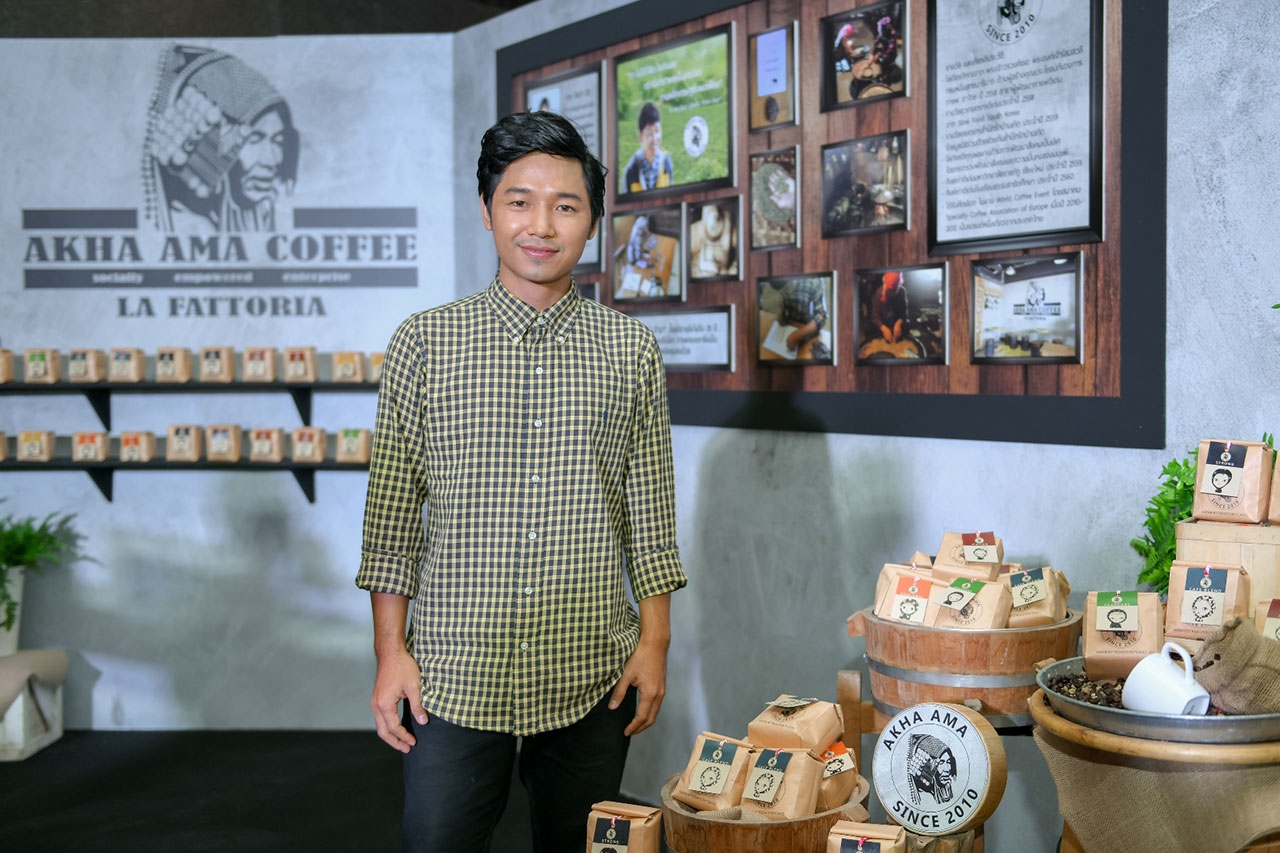 ลี-อายุ จือปา เจ้าของเรื่องราวภาพยนตร์เทิดพระเกียรติ ชุด เมล็ดพันธุ์แห่งความพอเพียง