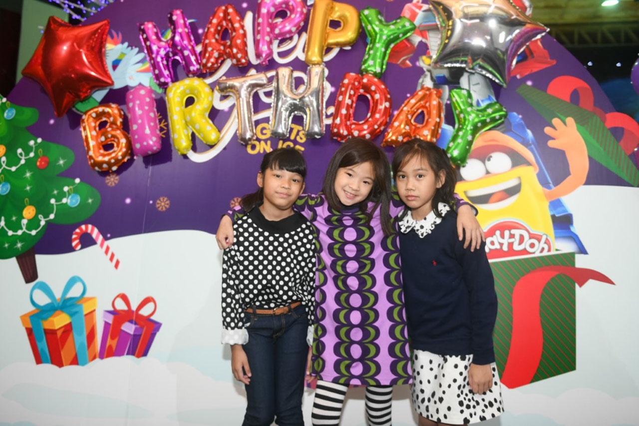 อธิปธิดา นานา, พิมพ์พิศา ธนะไพศาลวัฒนา และกุลิสรา หวั่งหลี