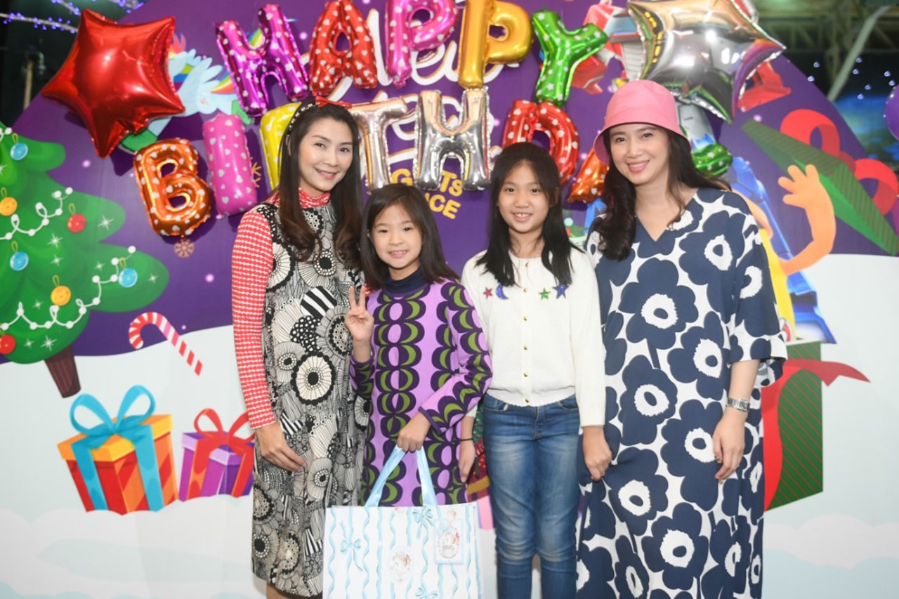 ณพิชญา รัชชานนท์กุล ควงน้องพราวร่วมแสดงความยินดี