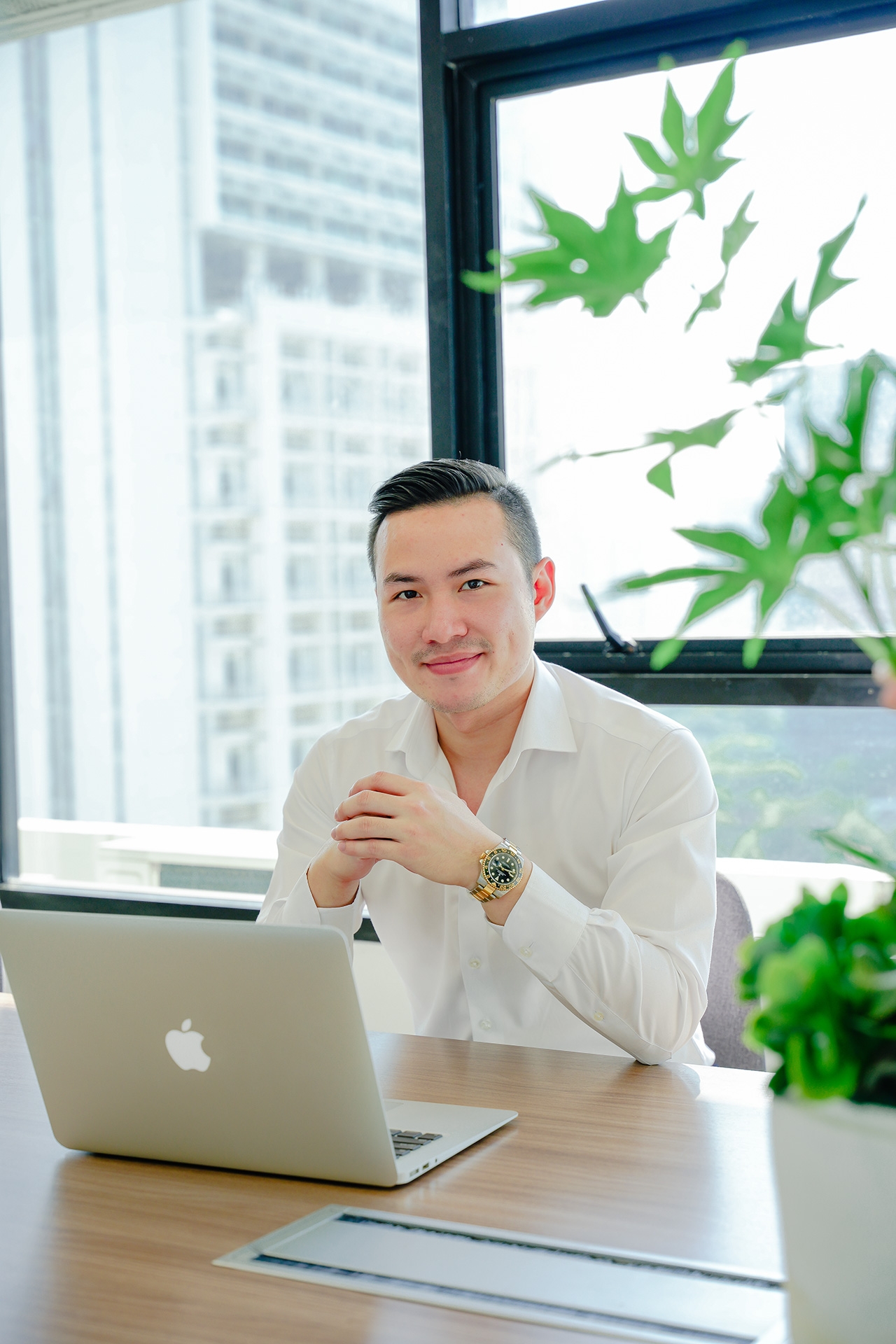 คุณจิมมี่ ทินพันธุ์ ธารีลาภ แห่ง Yes Web Design Studio