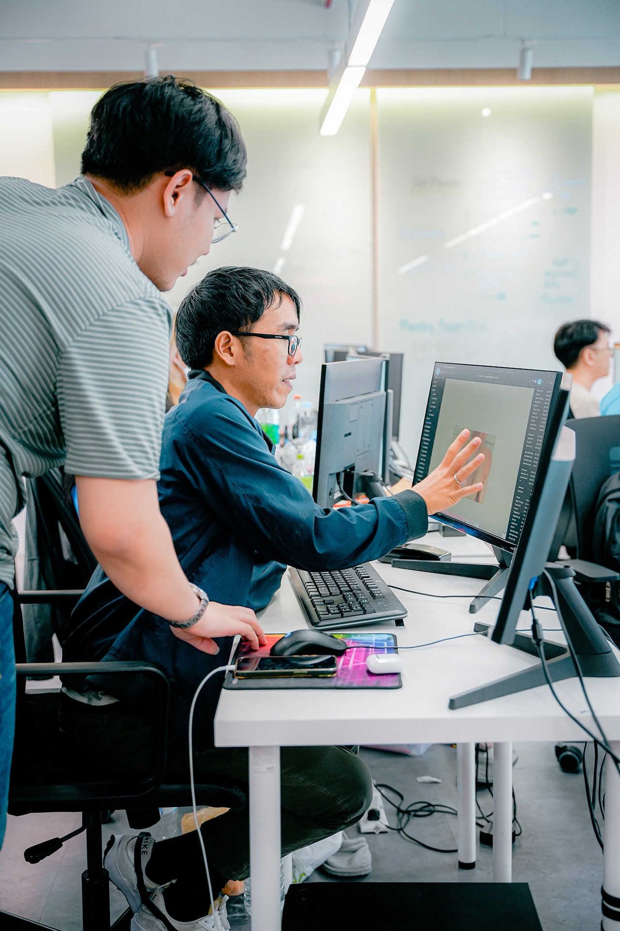 บรรยากาศการทำงานในออฟฟิศ Yes Web Design Studio