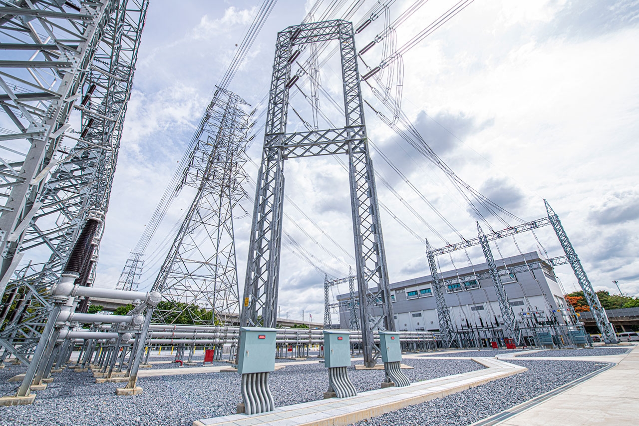 เสาไฟฟ้าแรงสูงถูกออกแบบพิเศษเพื่อรองรับการใช้งานในพื้นที่จำกัดได้อย่างมีประสิทธิภาพ