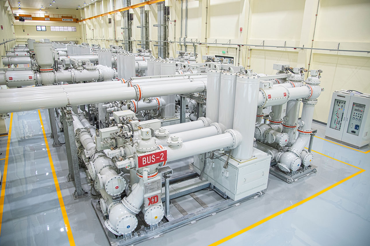 สฟ.จตุจักร เป็นสถานีไฟฟ้าแรงสูงแบบใช้ฉนวนก๊าซ