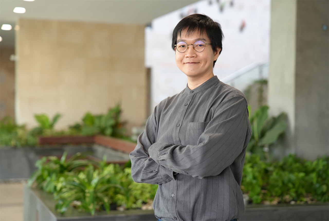 ผศ.ดร.นรุตม์ ศุภวรรธนะกุล คณะวิทยาการเรียนรู้และศึกษาศาสตร์ มหาวิทยาลัยธรรมศาสตร์