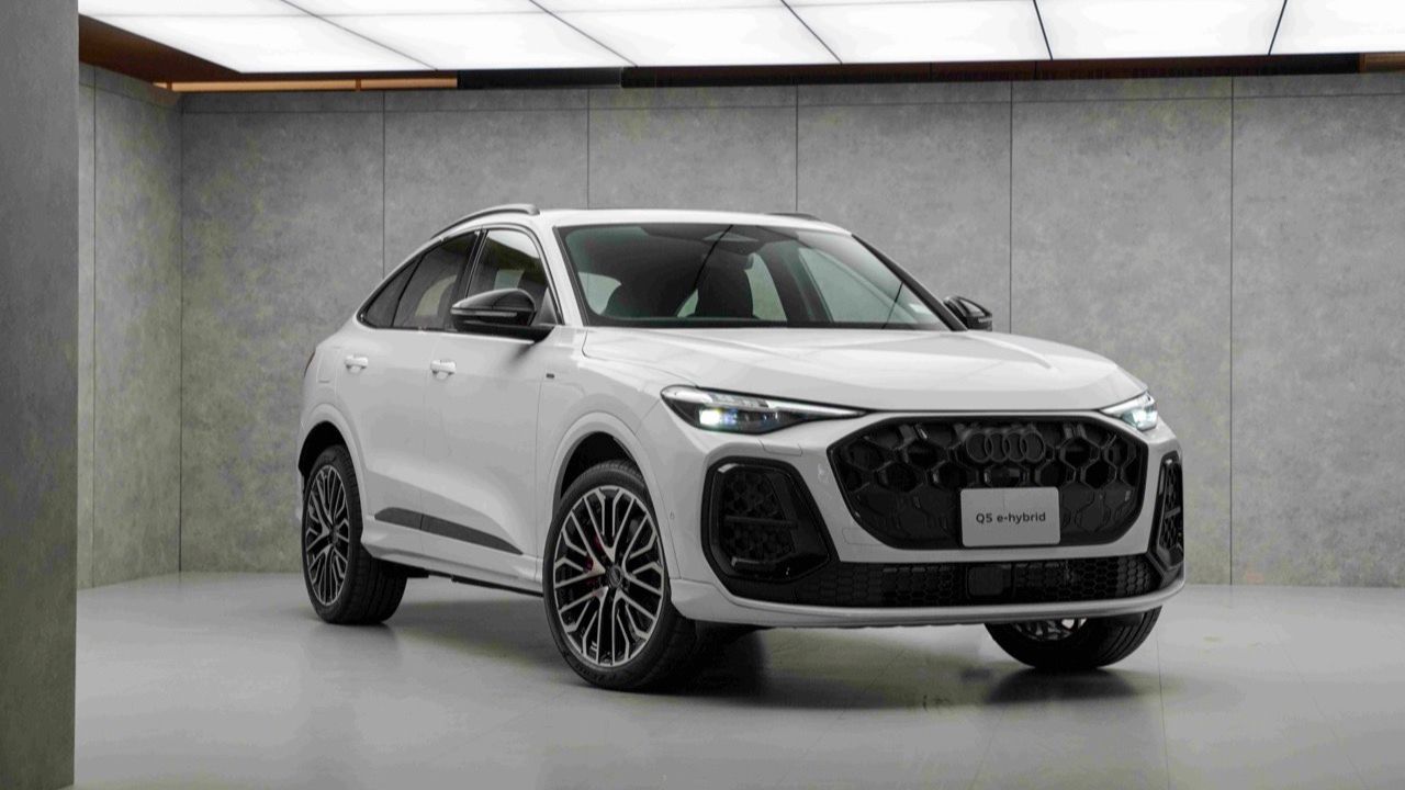 เปิดตัว Audi Q5 e-hybrid ใหม่ในงานมอเตอร์เอ็กซ์โป 2025