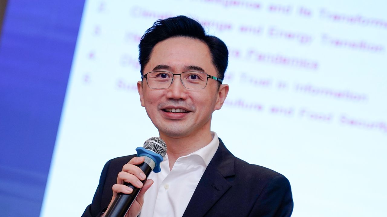 ยศชนัน วงศ์สวัสดิ์ ลูกชาย “สมชาย-เยาวภา” มีลุ้นเป็นแคนดิเดตนายกฯ เพื่อไทย