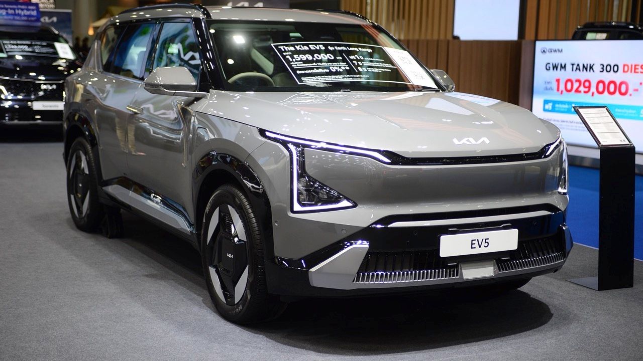 ลด 3-5 แสนบาท KIA ลดราคา EV5 และ Carnival SXL 11 ที่นั่ง ในมอเตอร์โชว์ 2026