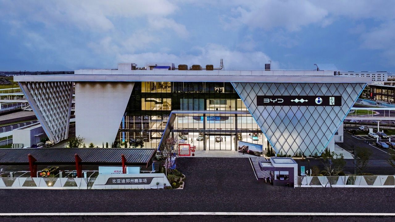 BYD เปิดสนามทดสอบ All-Terrain Circuit มูลค่า 25,000 ล้านบาท ที่เจิ้งโจว