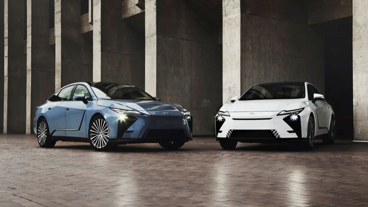 มาครบทั้งไฮบริดและไฟฟ้าล้วน LEXUS NEW ES 2026 ใหม่ จะเบียดซีดานเยอรมันได้มั้ย?
