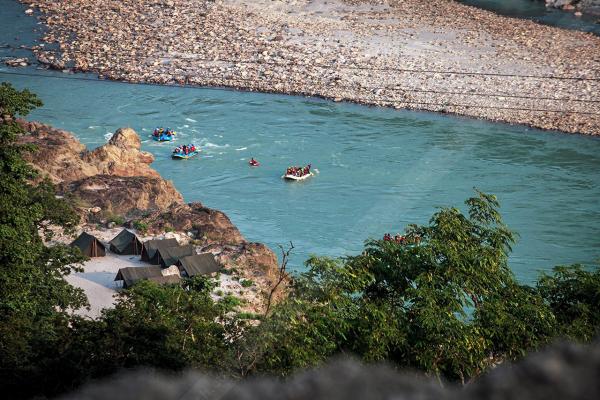 กิจกรรมล่องแก่งด้วยเรือยางในแม่น้ำคงคา...เมืองฤาษีเกศ.