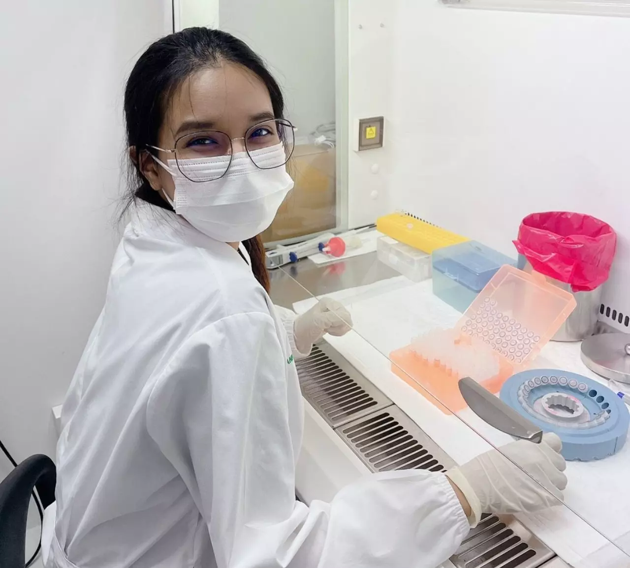 การตรวจโควิดจาก "น้ำกลั้วคอ" ราคาถูก เทียบข้อดี-ข้อเสีย PCR กับ ATK