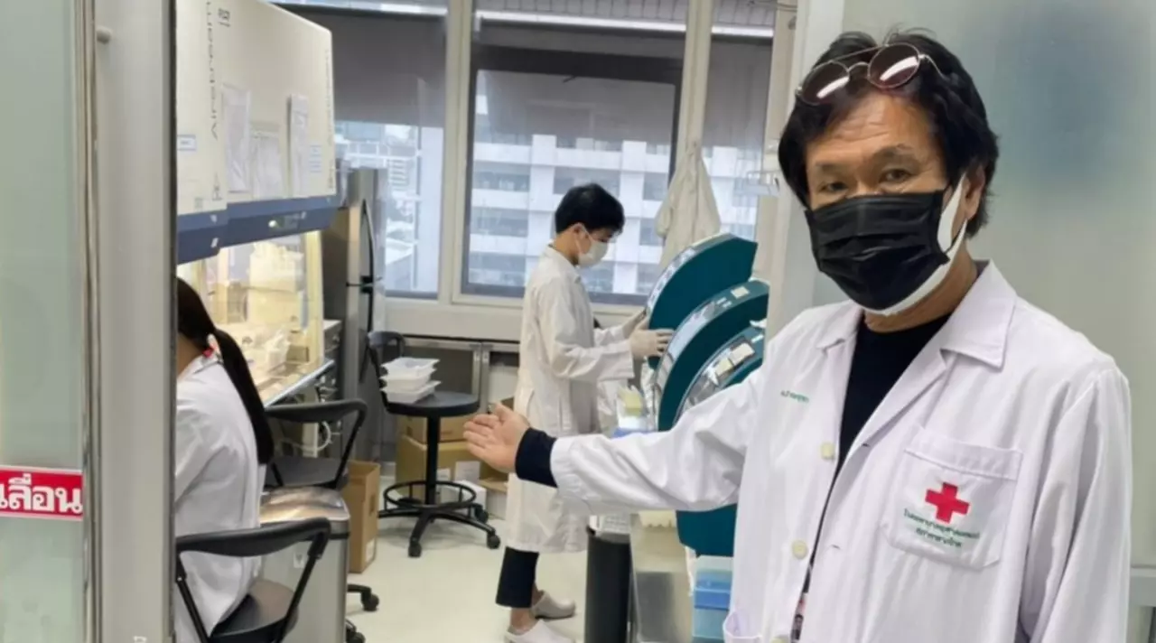 การตรวจโควิดจาก "น้ำกลั้วคอ" ราคาถูก เทียบข้อดี-ข้อเสีย PCR กับ ATK