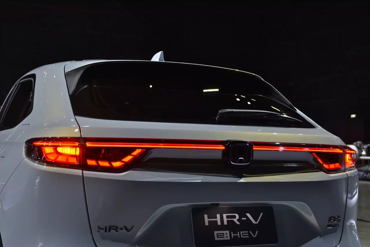 สัมผัสแรก ทดสอบ HONDA NEW HR-V e:HEV RS 