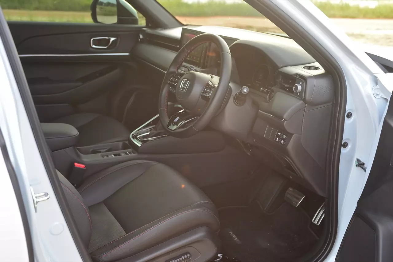 สัมผัสแรก ทดสอบ HONDA NEW HR-V e:HEV RS 