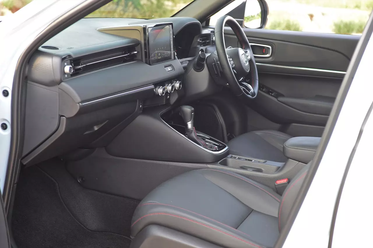 สัมผัสแรก ทดสอบ HONDA NEW HR-V e:HEV RS 