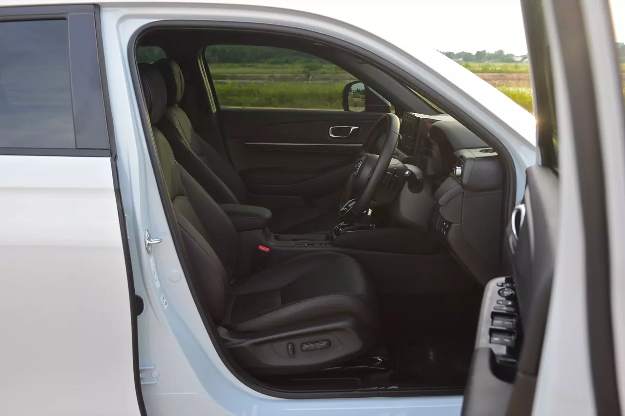 สัมผัสแรก ทดสอบ HONDA NEW HR-V e:HEV RS 