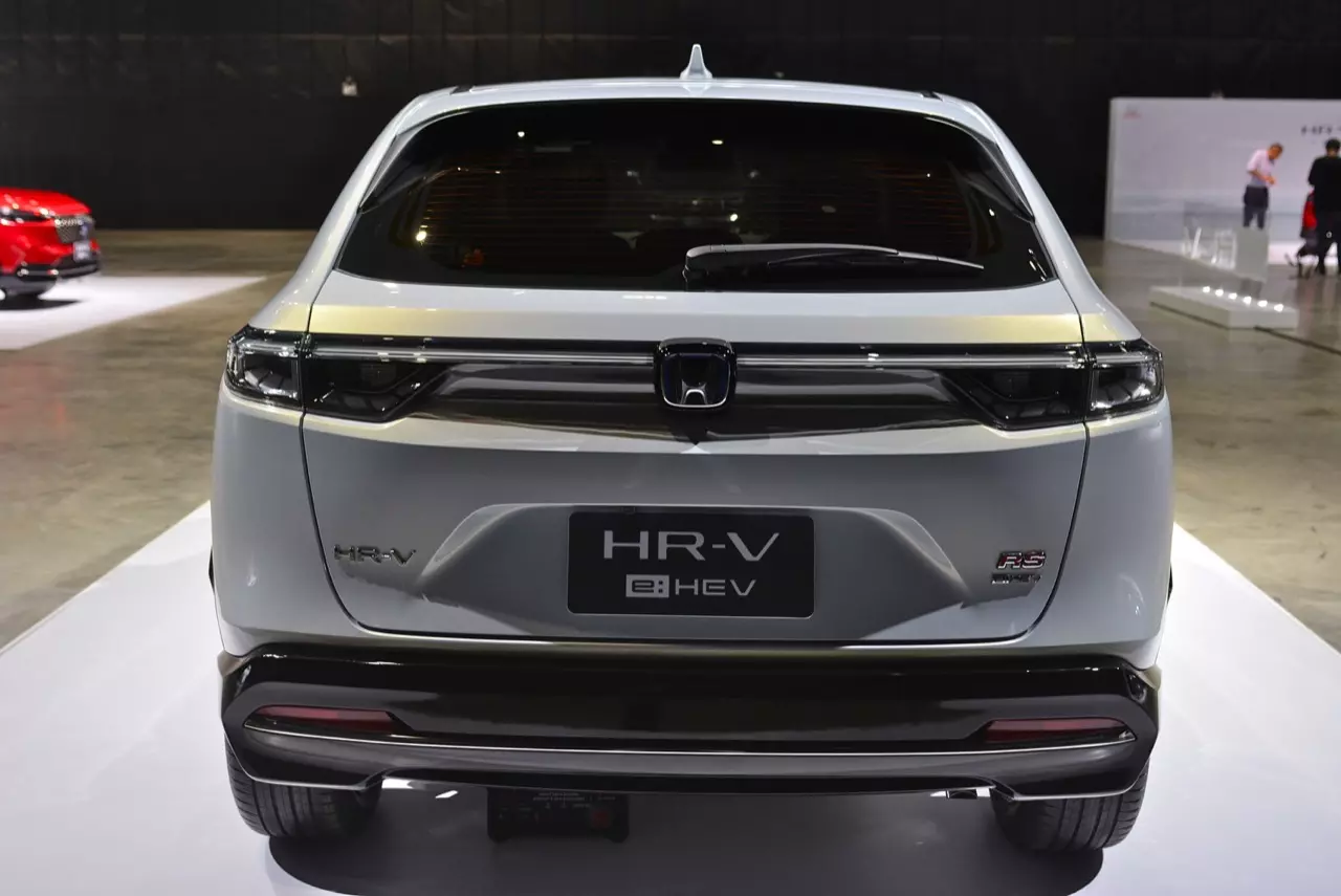 สัมผัสแรก ทดสอบ HONDA NEW HR-V e:HEV RS 