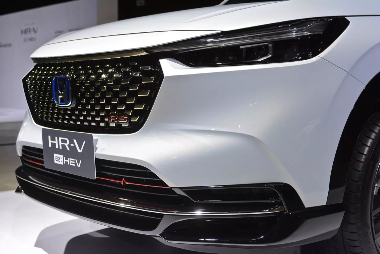 สัมผัสแรก ทดสอบ HONDA NEW HR-V e:HEV RS 