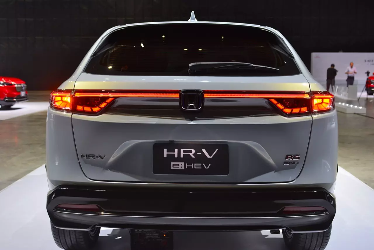 สัมผัสแรก ทดสอบ HONDA NEW HR-V e:HEV RS 