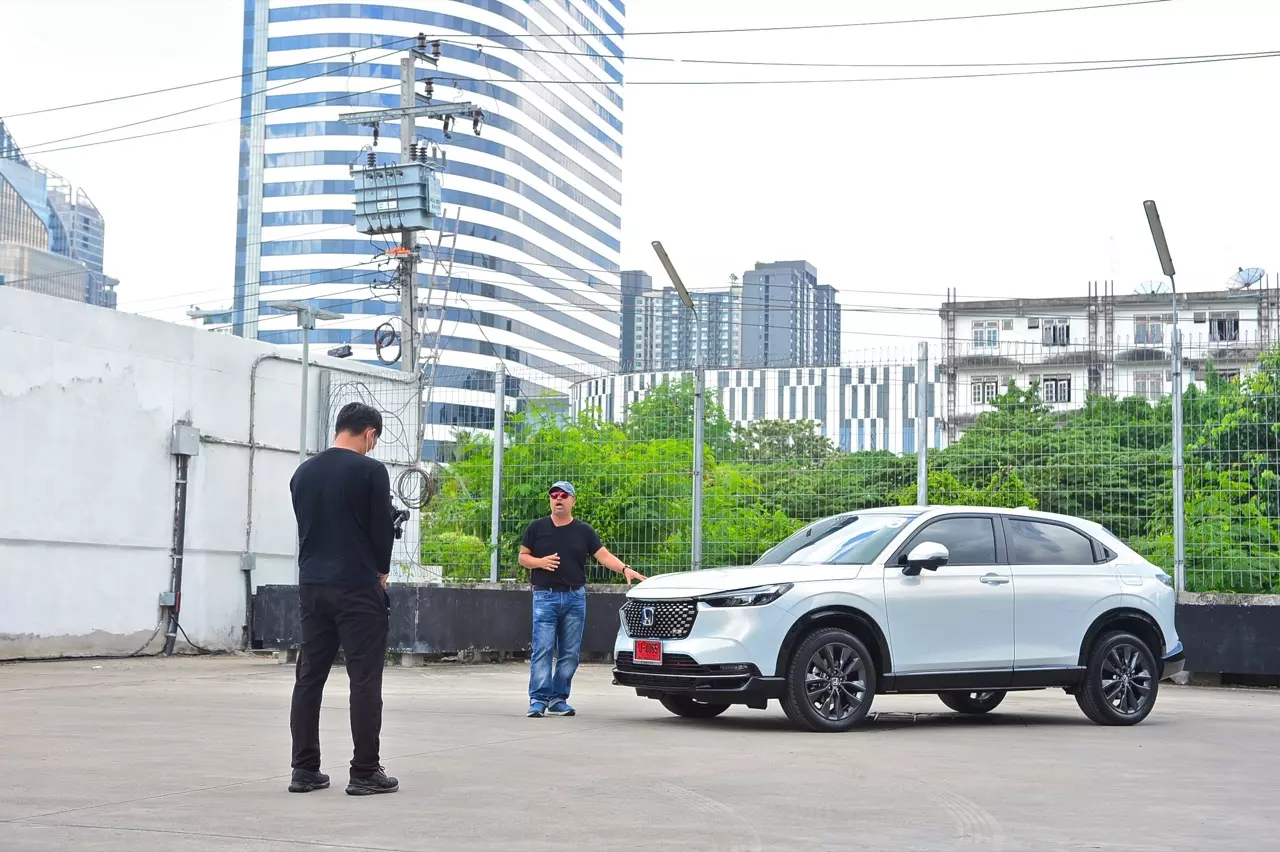 สัมผัสแรก ทดสอบ HONDA NEW HR-V e:HEV RS 
