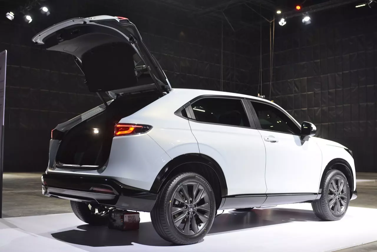 สัมผัสแรก ทดสอบ HONDA NEW HR-V e:HEV RS 