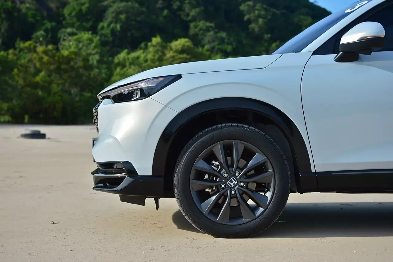 สัมผัสแรก ทดสอบ HONDA NEW HR-V e:HEV RS 