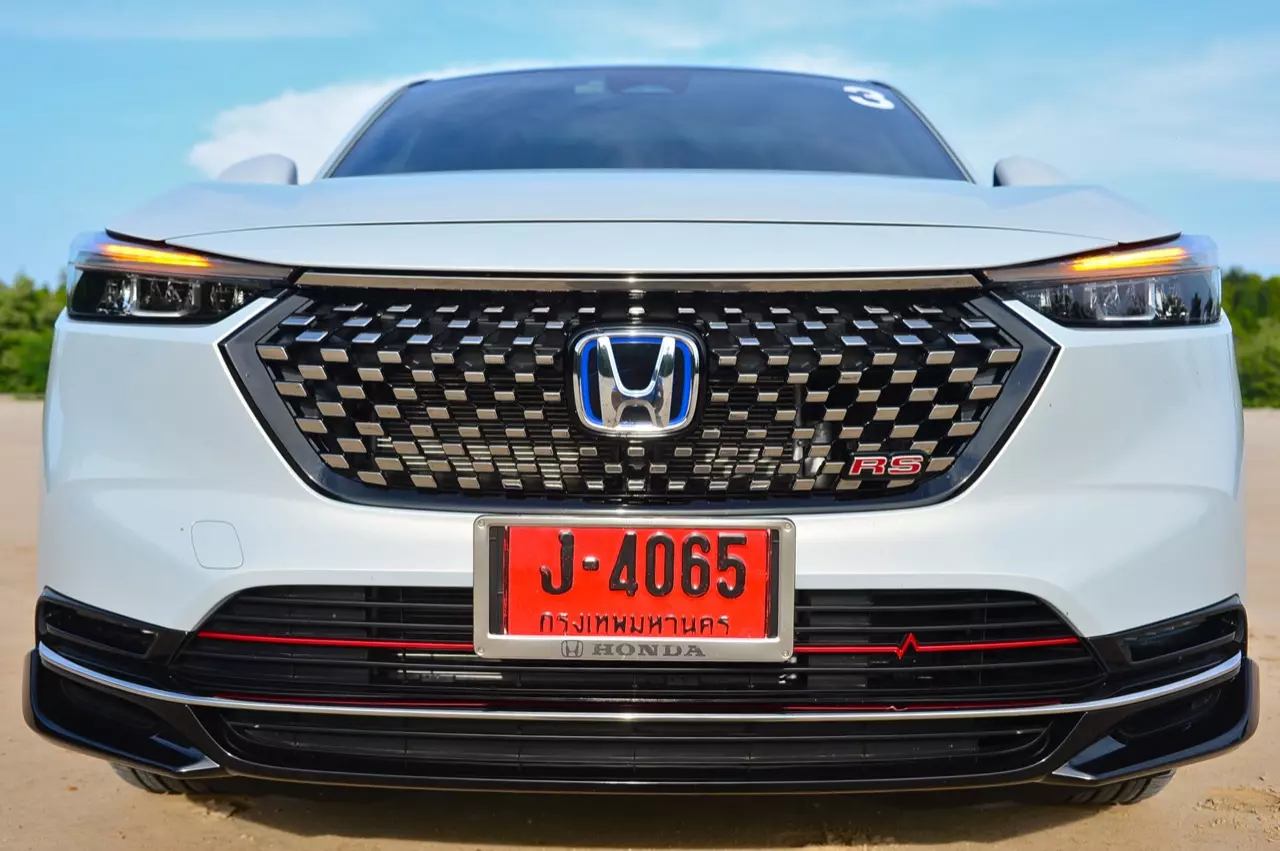 สัมผัสแรก ทดสอบ HONDA NEW HR-V e:HEV RS 