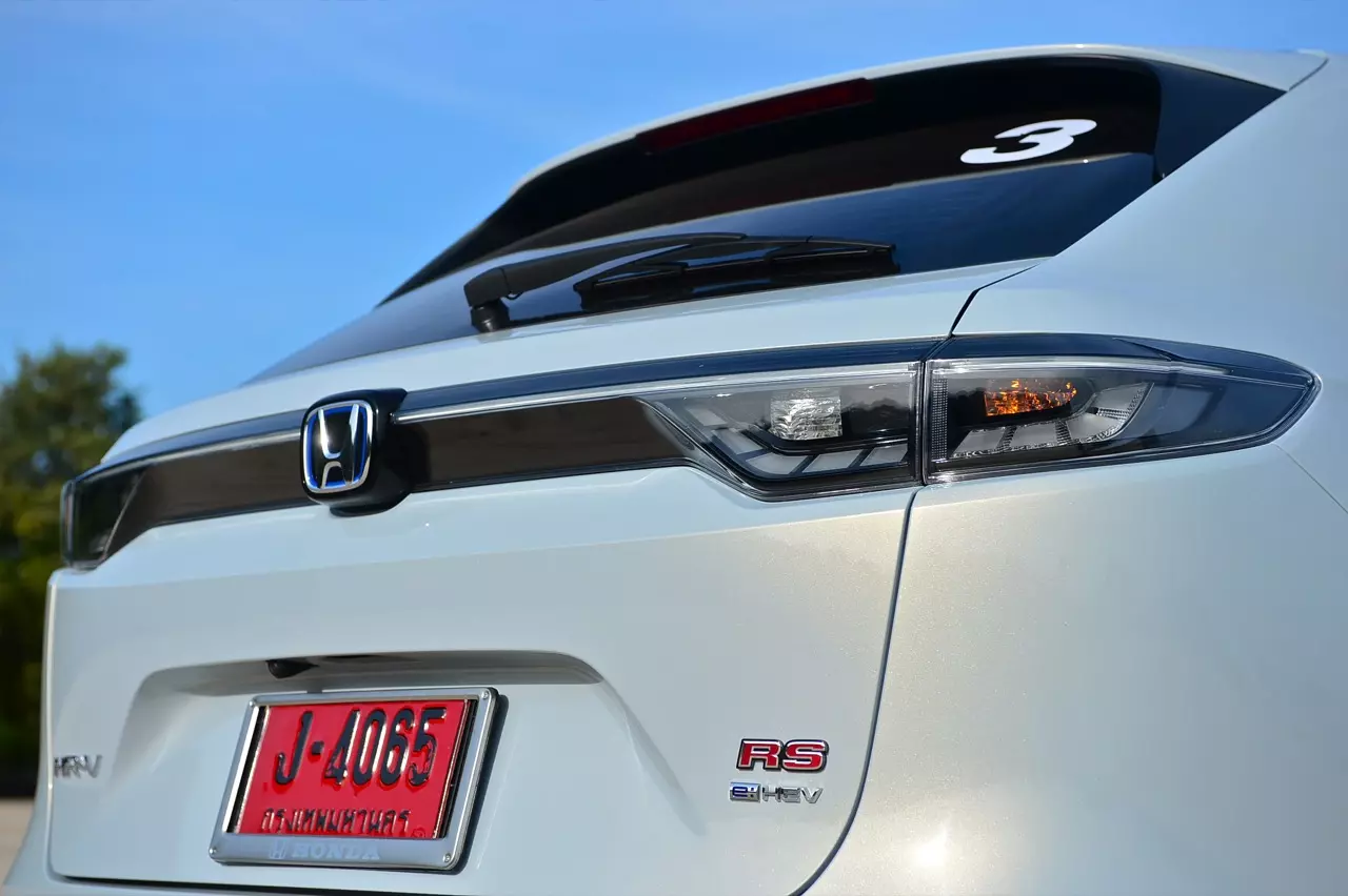 สัมผัสแรก ทดสอบ HONDA NEW HR-V e:HEV RS 