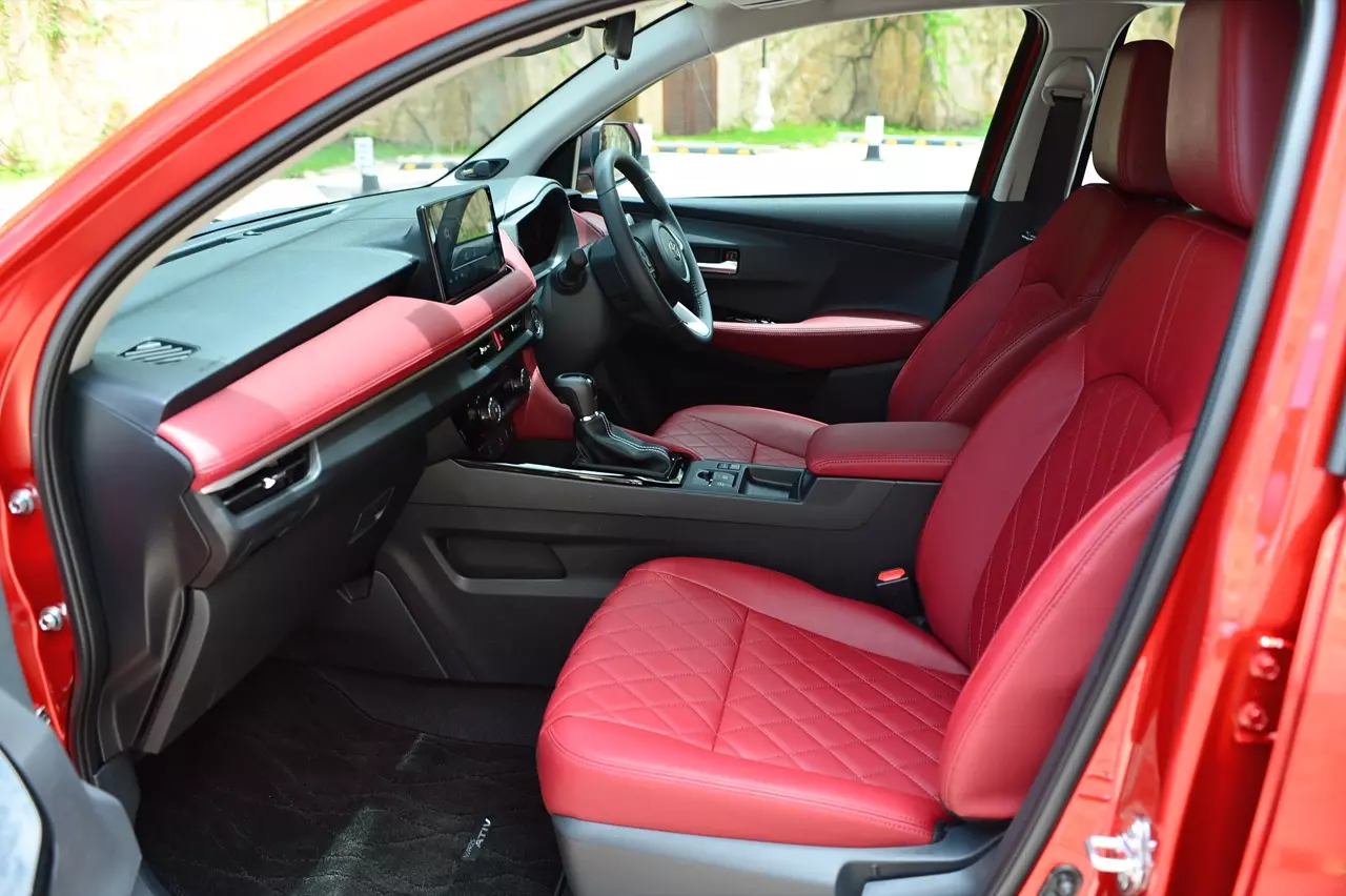 ขับดีราคาโดน! ทดสอบ ALL NEW TOYOTA YARIS ATIV PREMIUM LUXURY หกแสนแก่ๆ คุณแม่อยากได้ 