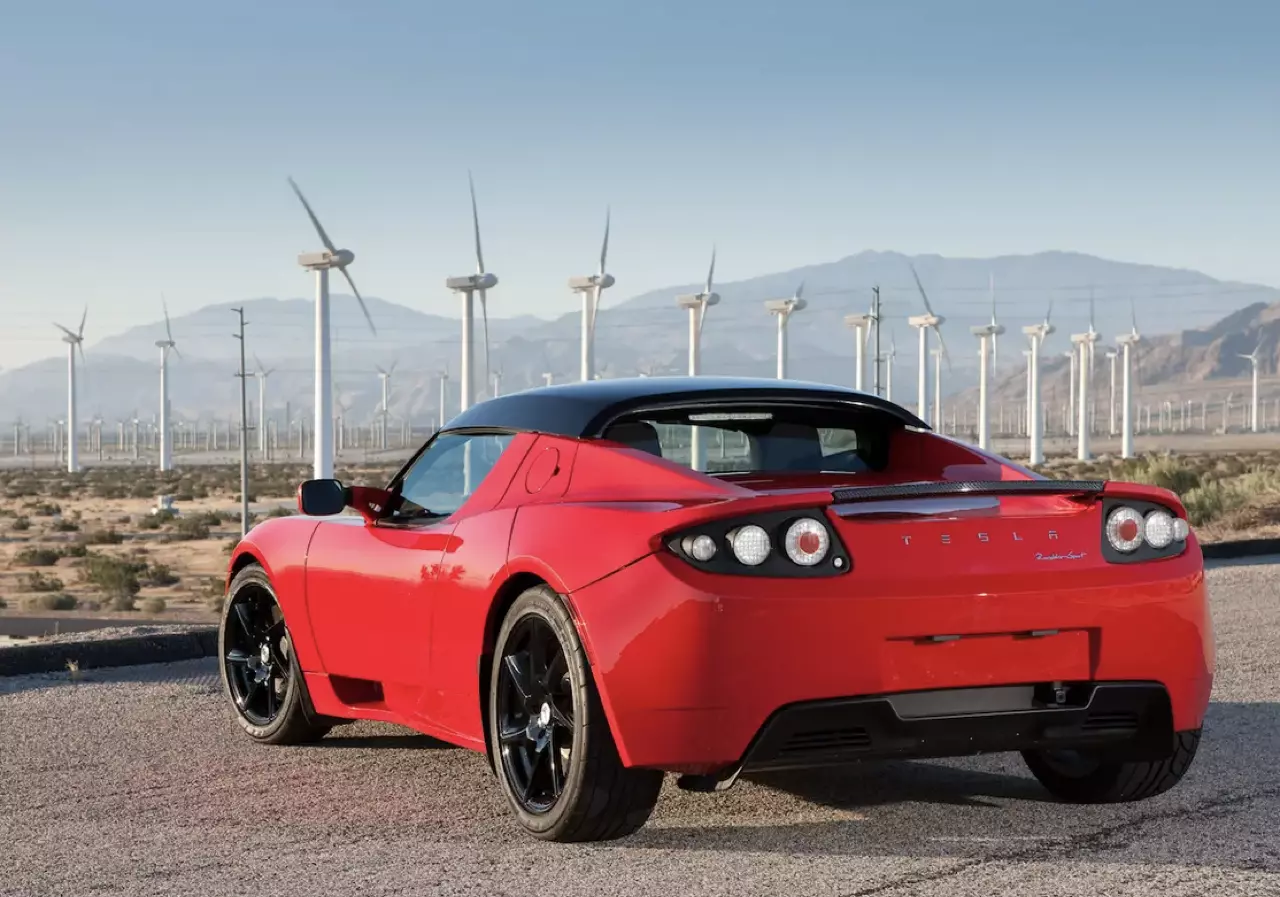 Tesla on sale roadster kw