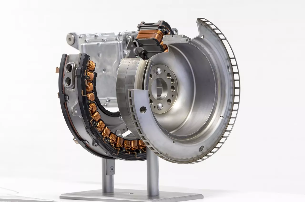 ประกอบไทยราคาดีงาม MERCEDES-BENZ NEW C-CLASS C220D AMG DYNAMIC 