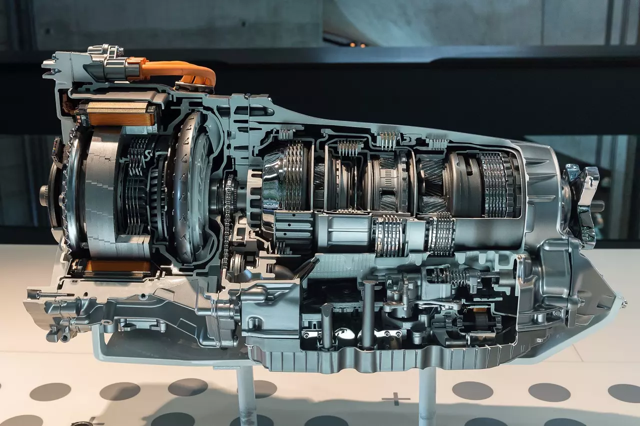 ประกอบไทยราคาดีงาม MERCEDES-BENZ NEW C-CLASS C220D AMG DYNAMIC 