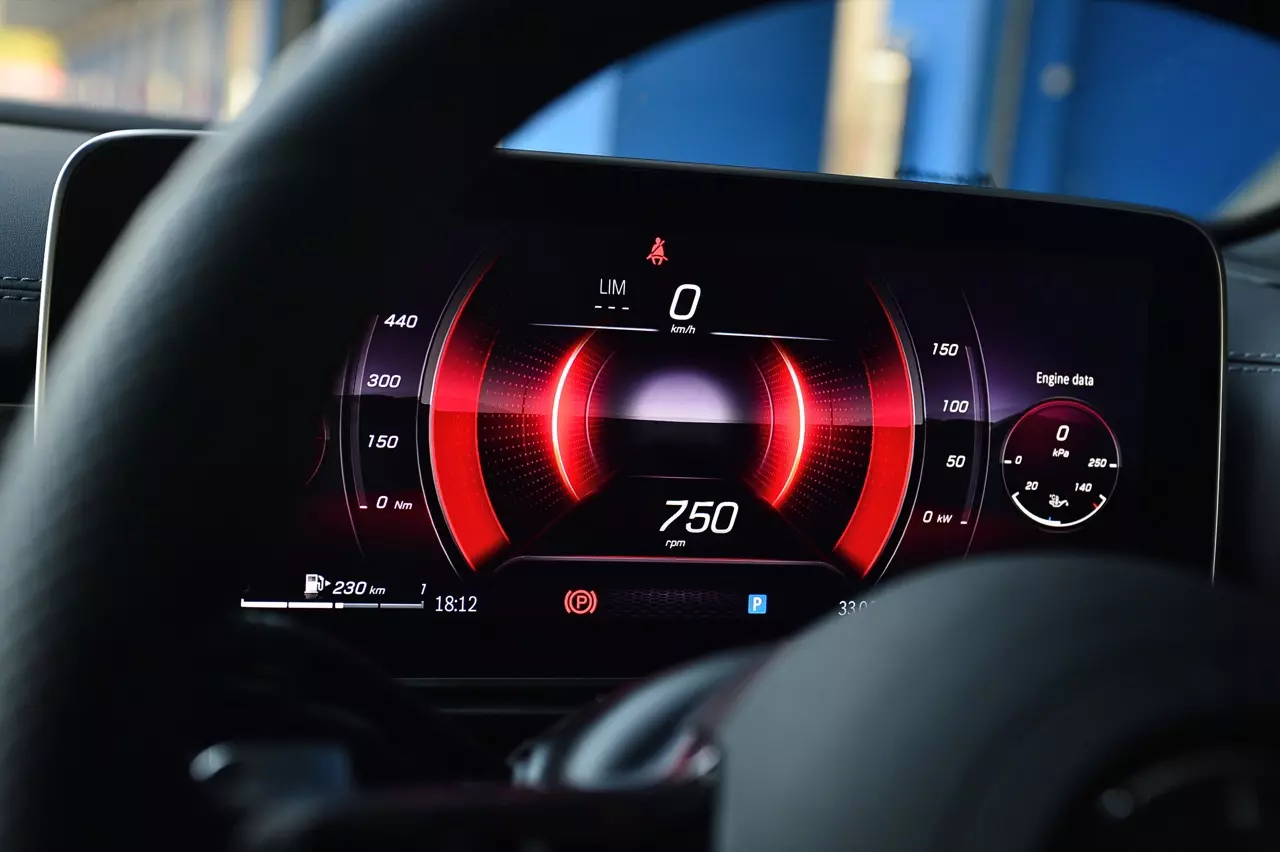 ประกอบไทยราคาดีงาม MERCEDES-BENZ NEW C-CLASS C220D AMG DYNAMIC 